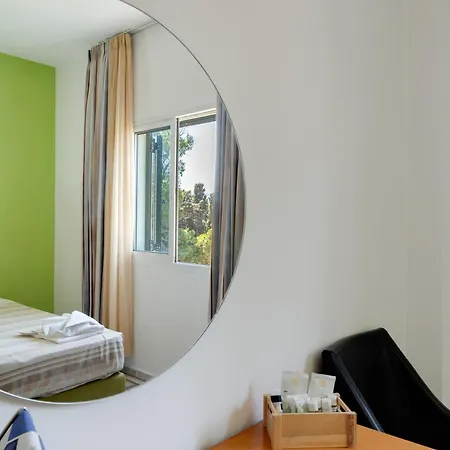 Ilios And Irene 2 4*