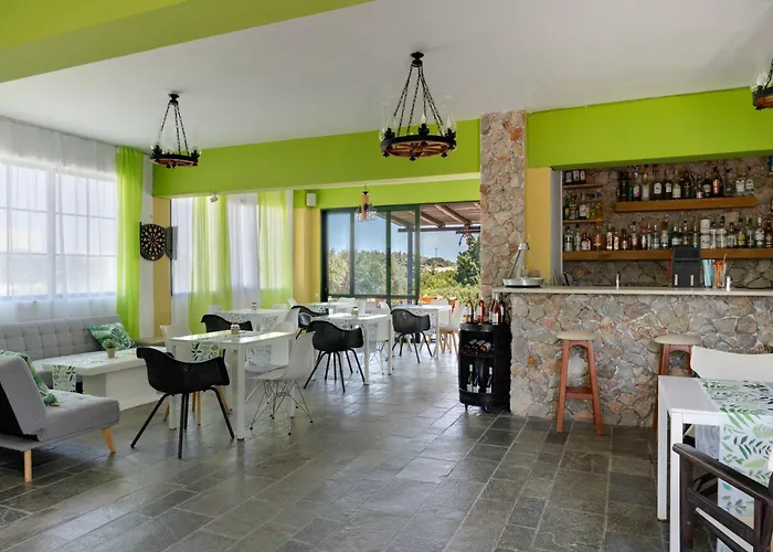 Ilios And Irene 2 Couette-café