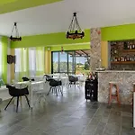 Ilios And Irene 2 B&B