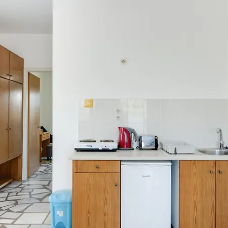 Ilios And Irene 2 Bed & Breakfast 4*