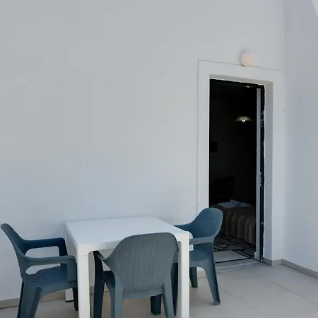 Ilios And Irene 2 Bed & Breakfast