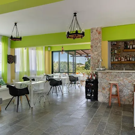 Ilios And Irene 2 Bed & Breakfast