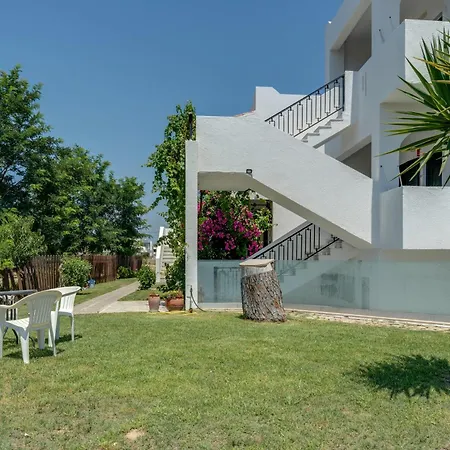 Ilios And Irene 2 Bed & Breakfast